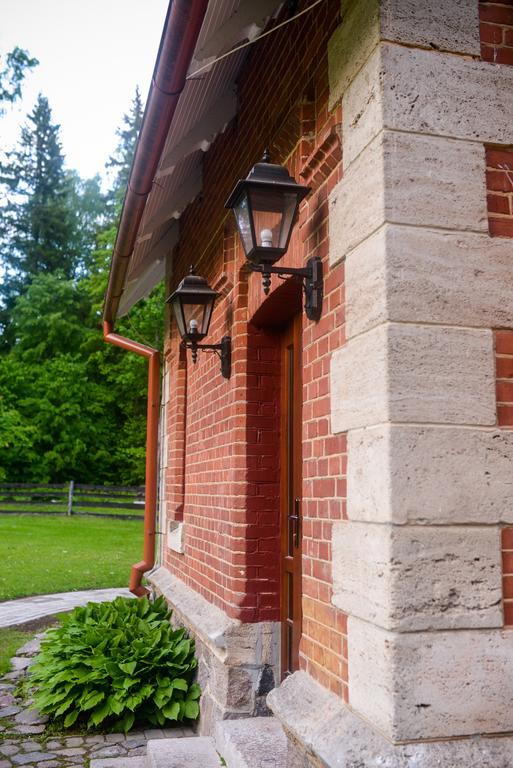 Mednieku Namins Poilsio namai Sigulda